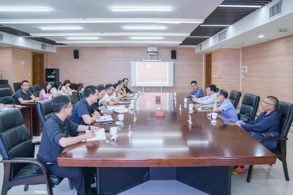 2024年5月14日省发改委教育厅来校调研.jpg 2024年5月14日省发改委教育厅来校调研.jpg